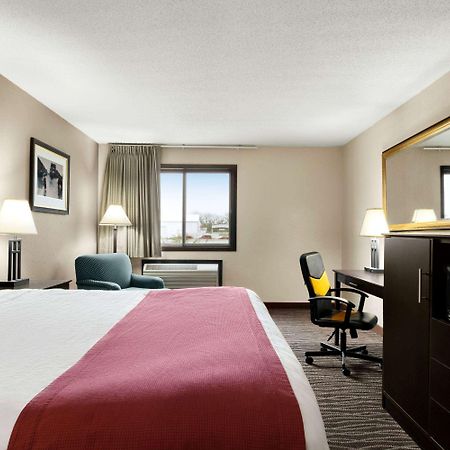 Baymont By Wyndham Sioux Falls North,I-29,Russell St, Airport Buitenkant foto
