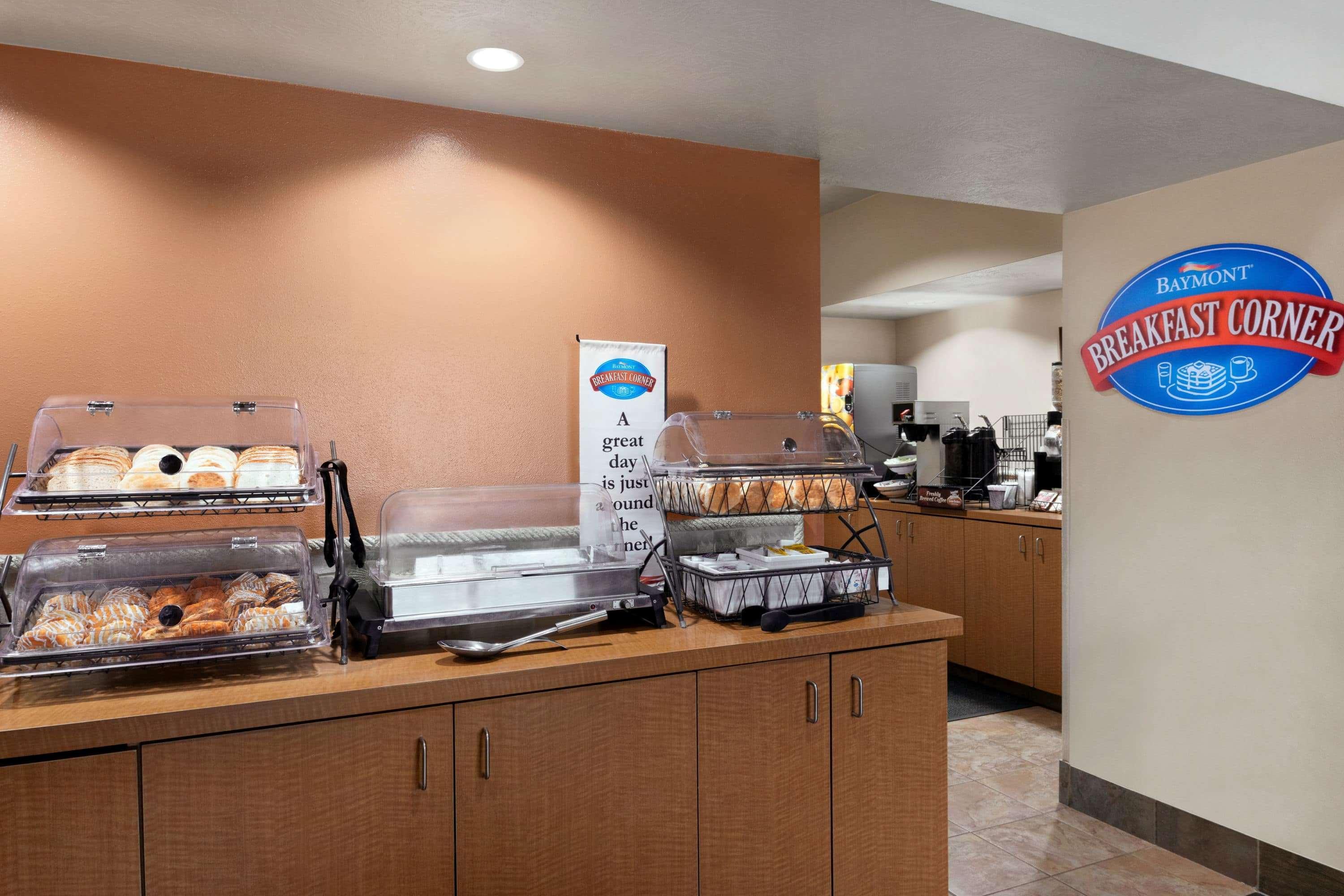 Baymont By Wyndham Sioux Falls North,I-29,Russell St, Airport Buitenkant foto
