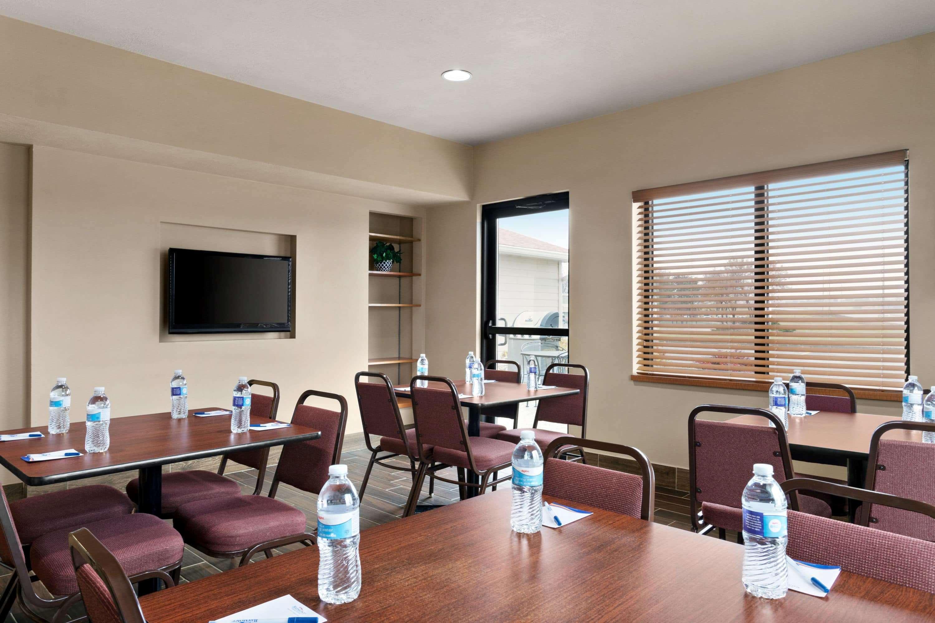 Baymont By Wyndham Sioux Falls North,I-29,Russell St, Airport Buitenkant foto