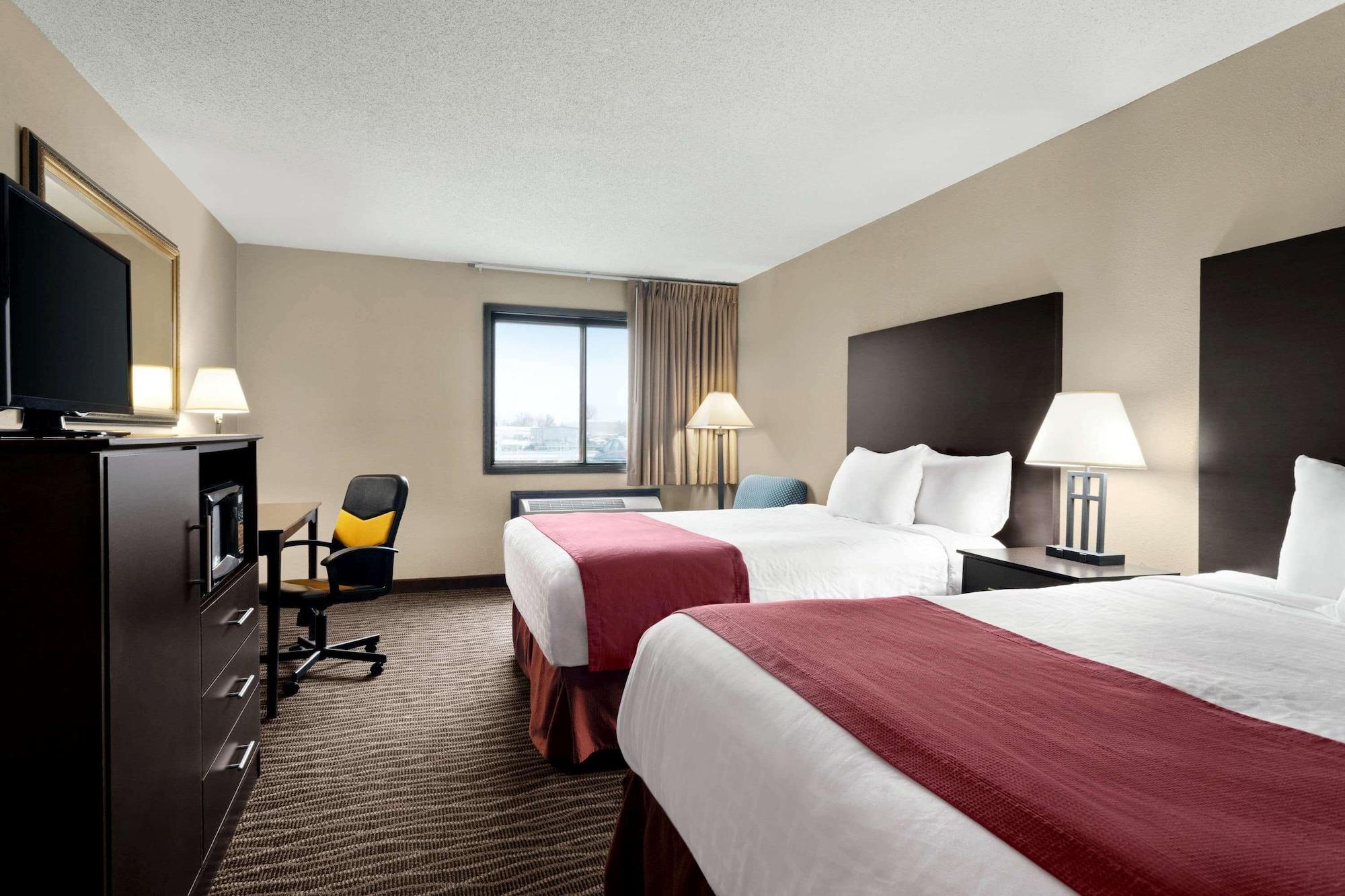 Baymont By Wyndham Sioux Falls North,I-29,Russell St, Airport Buitenkant foto
