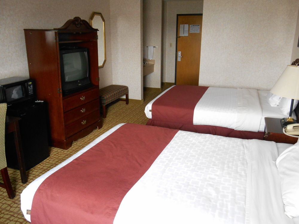 Baymont By Wyndham Sioux Falls North,I-29,Russell St, Airport Buitenkant foto