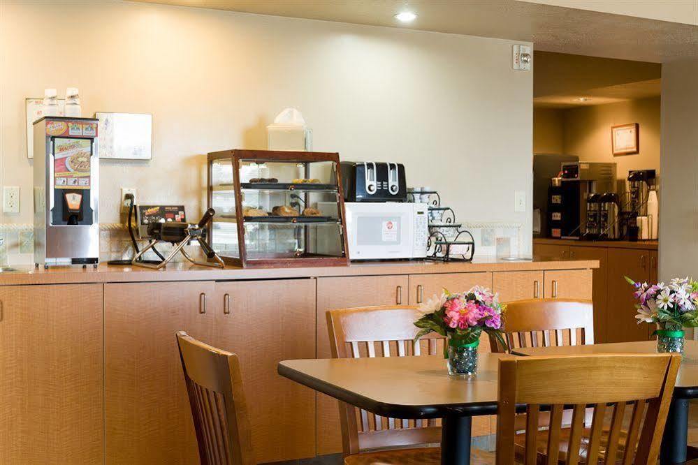 Baymont By Wyndham Sioux Falls North,I-29,Russell St, Airport Buitenkant foto