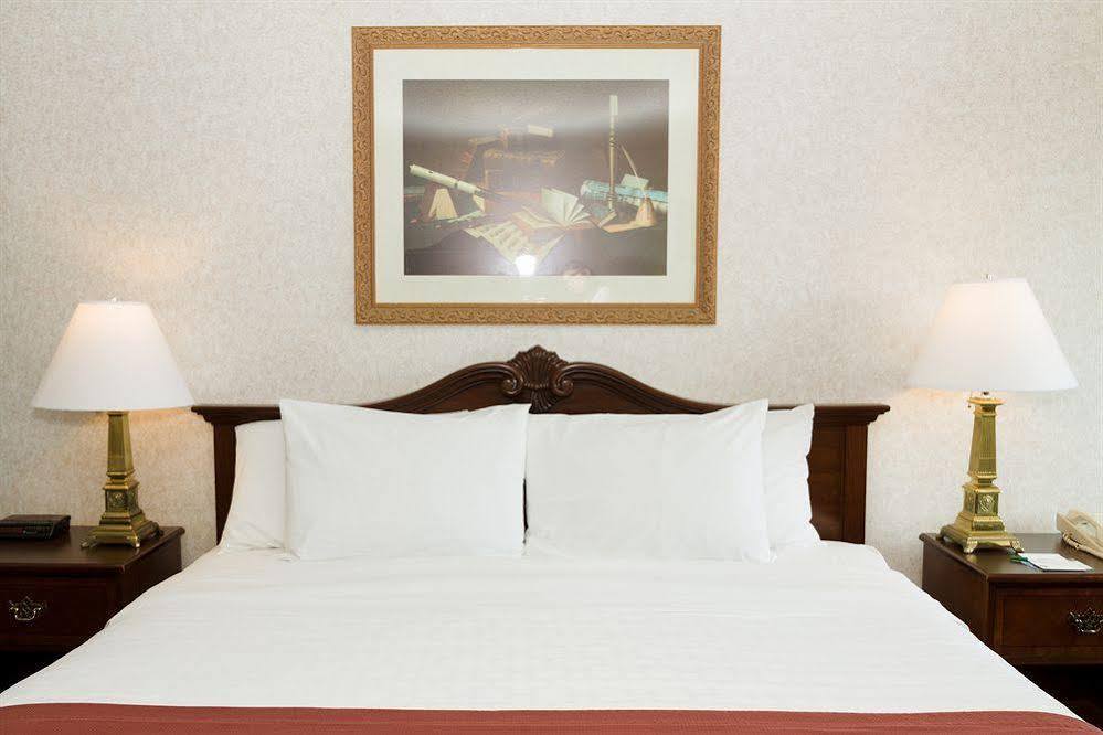 Baymont By Wyndham Sioux Falls North,I-29,Russell St, Airport Buitenkant foto