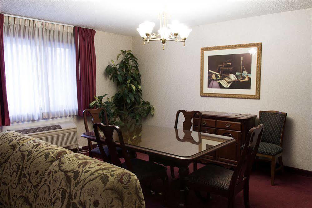 Baymont By Wyndham Sioux Falls North,I-29,Russell St, Airport Buitenkant foto