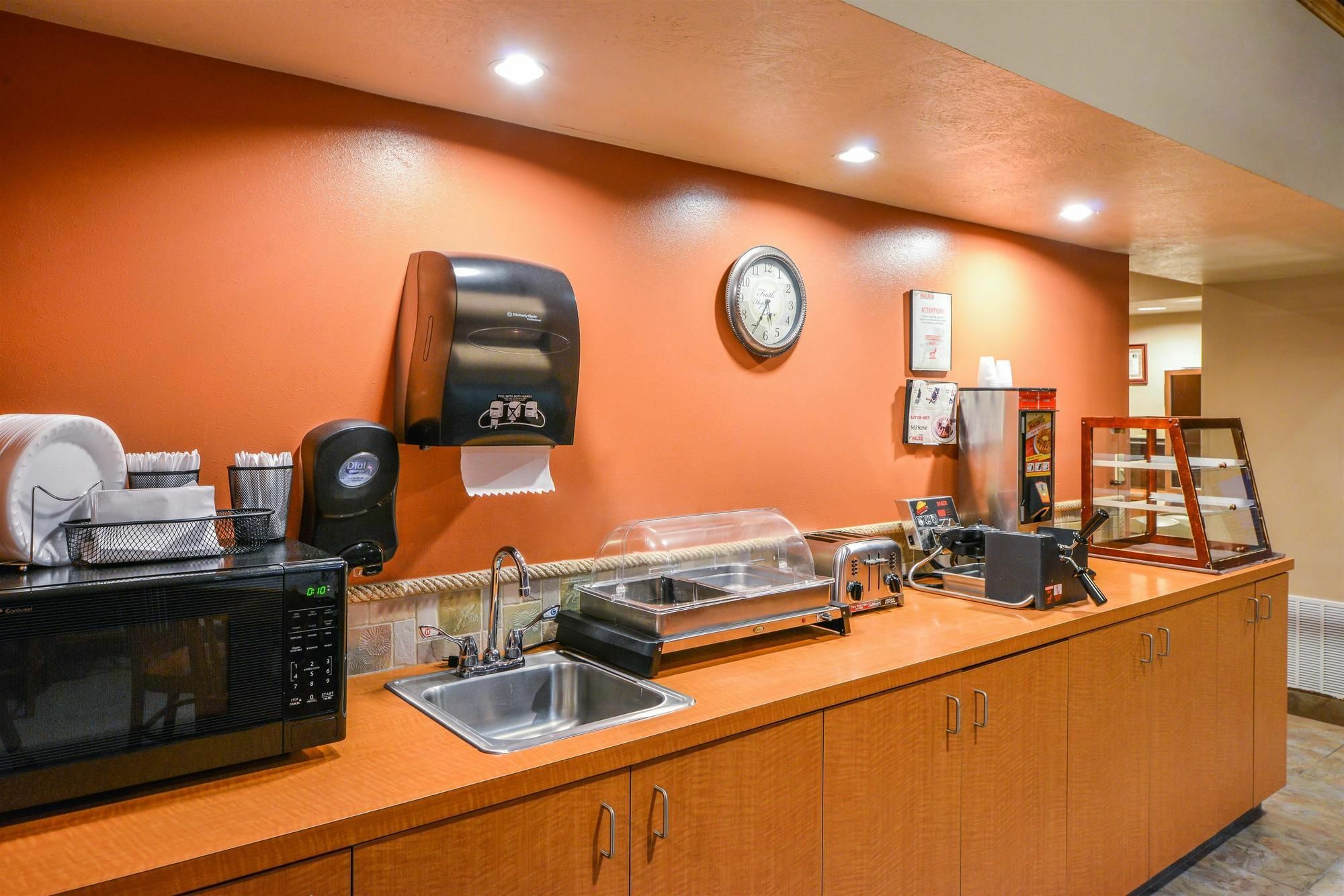 Baymont By Wyndham Sioux Falls North,I-29,Russell St, Airport Buitenkant foto