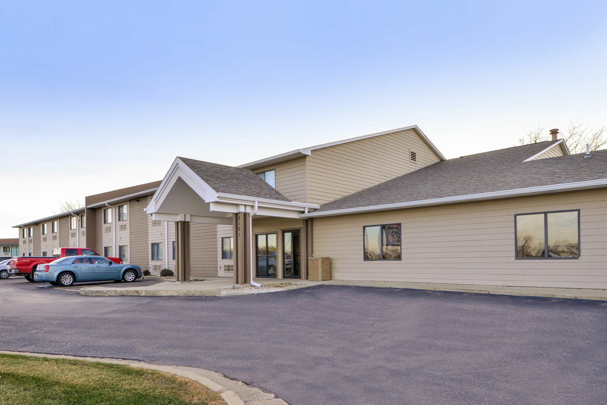 Baymont By Wyndham Sioux Falls North,I-29,Russell St, Airport Buitenkant foto