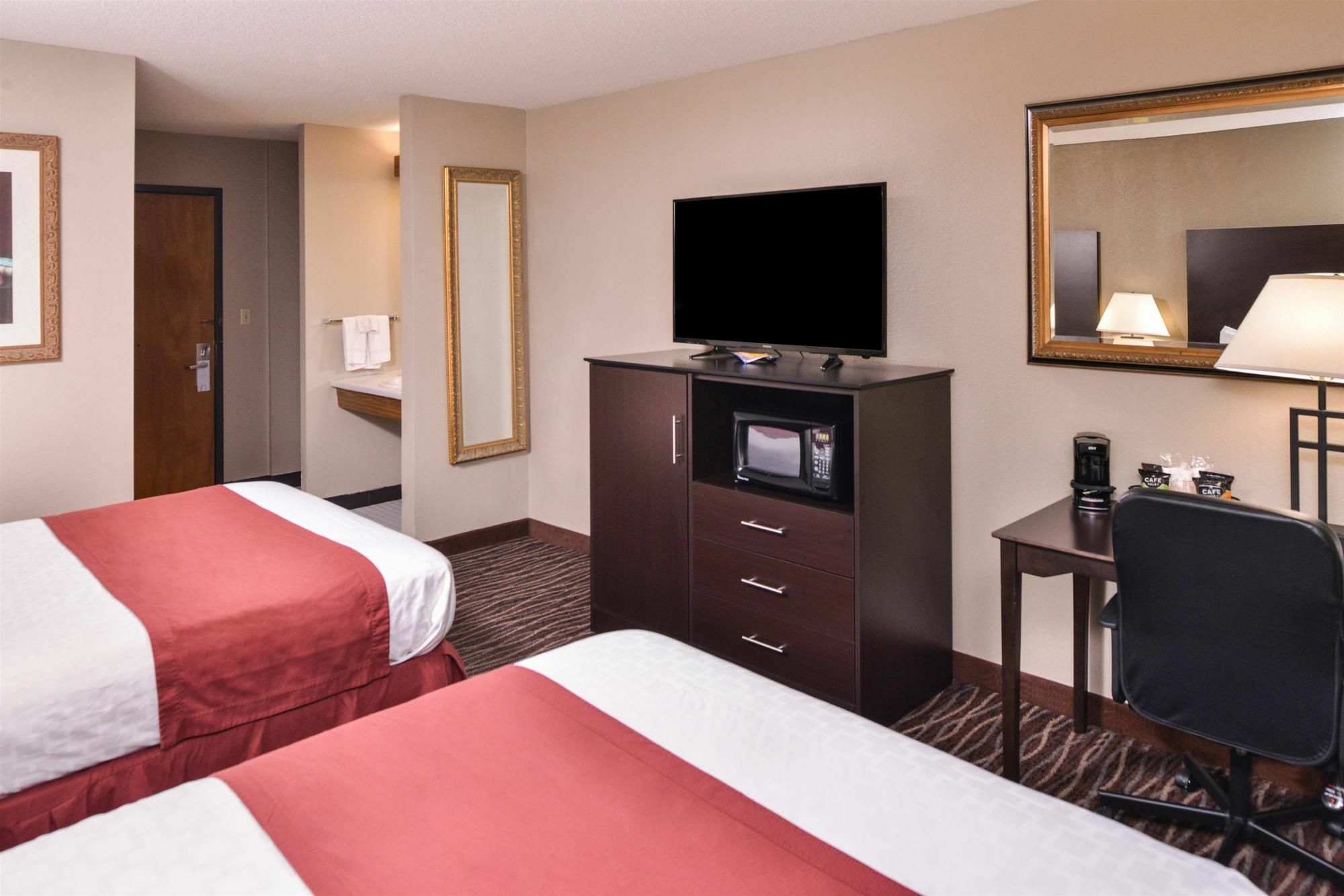 Baymont By Wyndham Sioux Falls North,I-29,Russell St, Airport Buitenkant foto