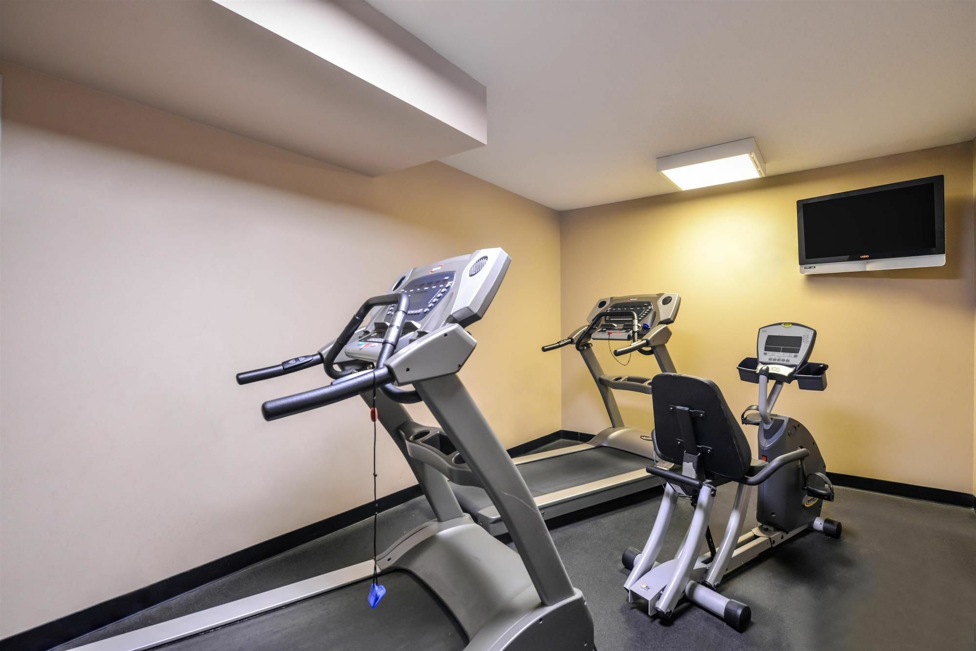 Baymont By Wyndham Sioux Falls North,I-29,Russell St, Airport Buitenkant foto